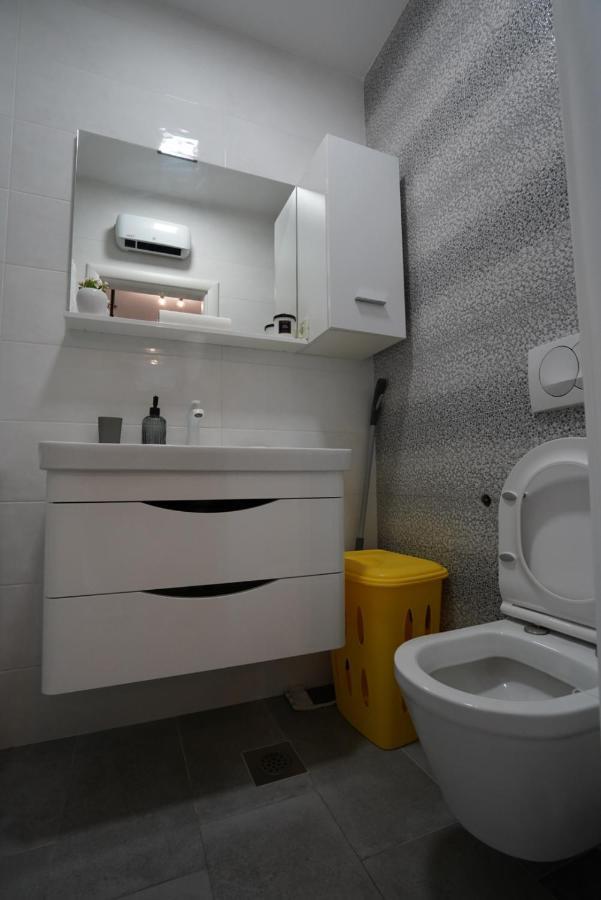 Ema&Nola Home Шибеник Экстерьер фото
